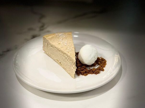 Rojo y Negro – Tarta de queso en el Centro, Donostia